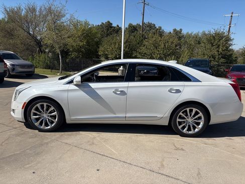 Used 2016 Cadillac XTS Premium image 8