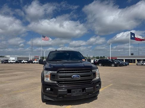 Used 2019 Ford F150 XLT w/ Equipment Group 302A Luxury AWD/4WD image 4