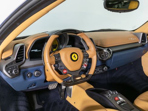 Used 2012 Ferrari 458 Italia Coupe image 17