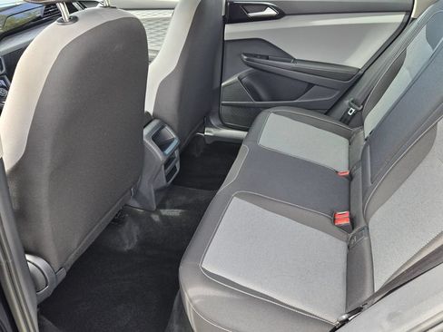 Certified 2024 Volkswagen Taos S FWD image 12