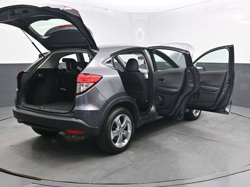 Used 2019 Honda HR-V LX image 46