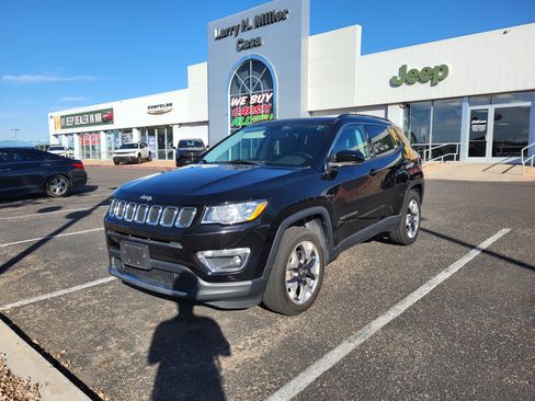Used 2021 Jeep Compass Limited w/ Sun and Sound Group AWD/4WD image 11