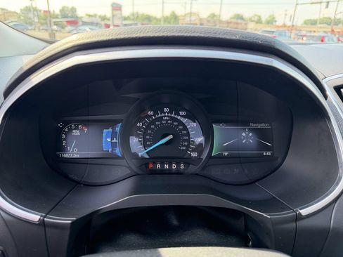 Used 2018 Ford Edge Titanium w/ Equipment Group 302A AWD/4WD image 25