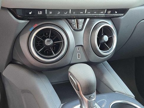 Used 2021 Chevrolet Blazer LT FWD image 27