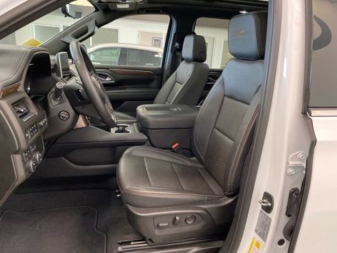 Used 2024 Chevrolet Tahoe High Country image 16