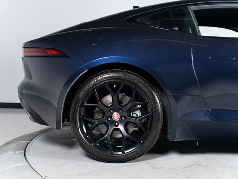 Used 2018 Jaguar F-TYPE Coupe RWD image 24