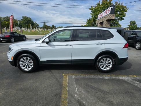 Used 2018 Volkswagen Tiguan S image 6
