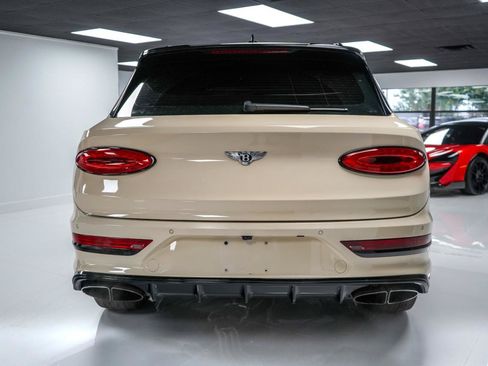Used 2021 Bentley Bentayga AWD/4WD image 5