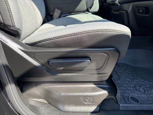 Used 2022 RAM 1500 Big Horn image 28