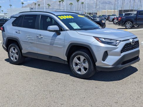 Used 2025 Toyota RAV4 XLE w/ Convenience Package AWD/4WD image 1