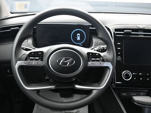Used 2024 Hyundai Tucson SE image 27