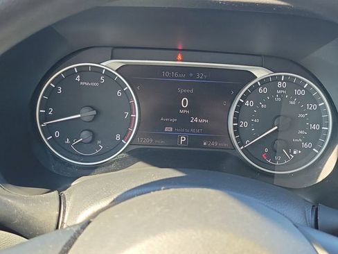 Used 2024 Nissan Sentra SV FWD image 22