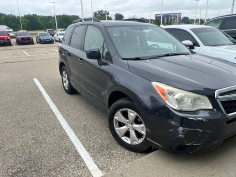 Used 2014 Subaru Forester 2.5i Premium w/ All-Weather Package AWD/4WD image 2