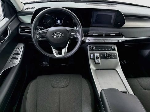 Used 2020 Hyundai Palisade SE AWD/4WD image 3