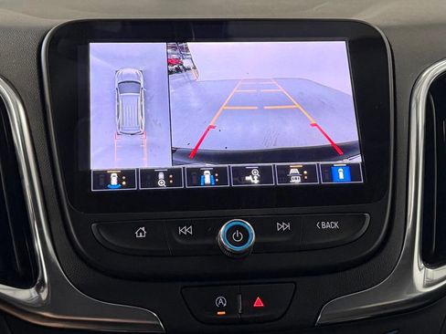 Used 2022 Chevrolet Equinox LT FWD image 19