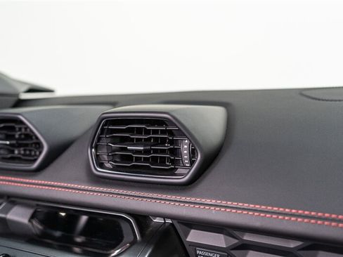 Used 2016 Lamborghini Huracan LP 580-2 RWD image 61