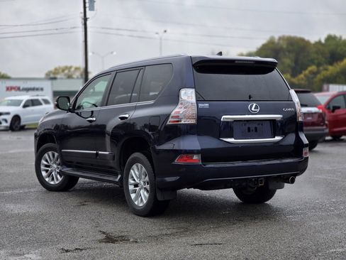 Used 2017 Lexus GX 460 image 5