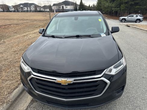 Used 2019 Chevrolet Traverse LS image 3