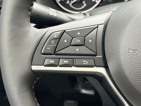 New 2025 Nissan Sentra SR image 15