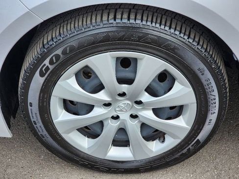 Used 2023 Toyota Corolla LE w/ Carpet Mat Package (TMS) image 18