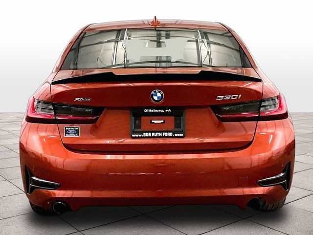 Used 2022 BMW 330i xDrive Sedan w/ Convenience Package AWD/4WD image 4
