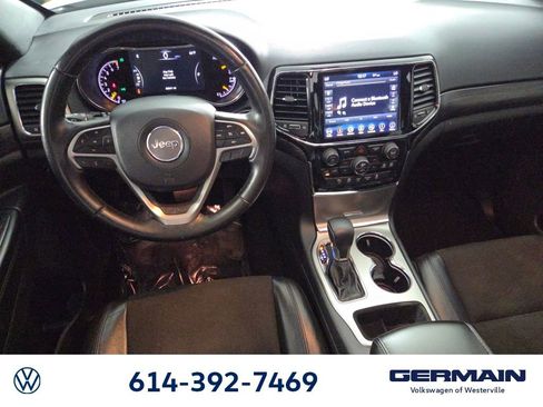 Used 2019 Jeep Grand Cherokee Altitude AWD/4WD image 14