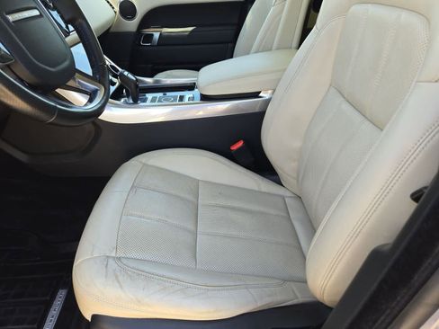 Used 2019 Land Rover Range Rover Sport HSE AWD/4WD image 14