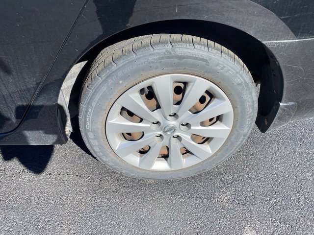 Used 2016 Nissan Sentra S FWD image 12