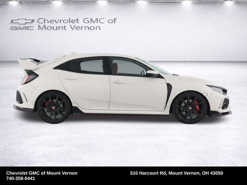 Used 2018 Honda Civic Type R image 9