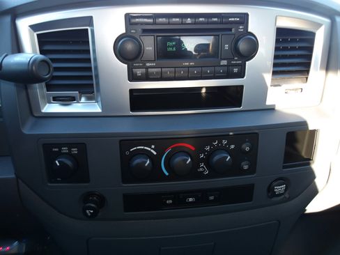 Used 2008 Dodge Ram 2500 Truck SLT w/ Popular Equipment Group image 18