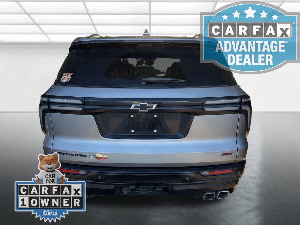 Used 2025 Chevrolet Traverse RS w/ LPO, Floor Liner Package FWD image 4