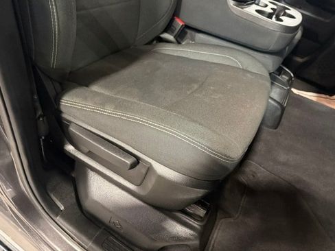 Used 2025 RAM 2500 Big Horn AWD/4WD image 11