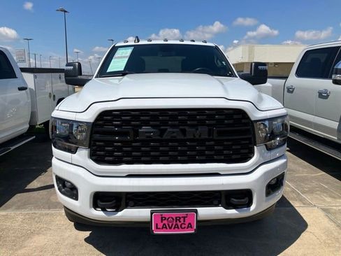 Used 2024 RAM 3500 Big Horn w/ Night Edition AWD/4WD image 2