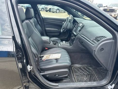 Used 2015 Chrysler 300 S AWD/4WD image 11