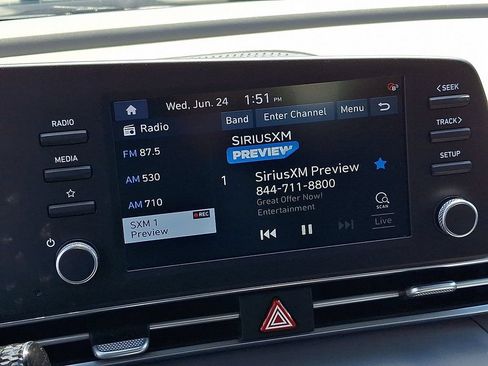 Used 2023 Hyundai Elantra SEL FWD image 17