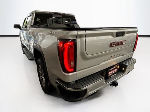 Used 2019 GMC Sierra 1500 SLT AWD/4WD image 8
