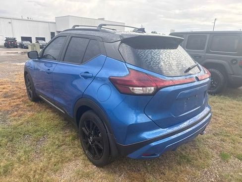 Used 2022 Nissan Kicks SR w/ Premium Package FWD image 5