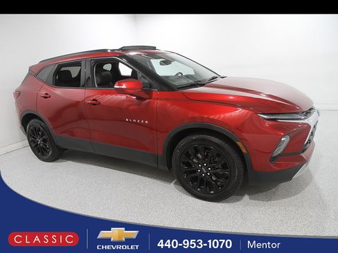 Used 2023 Chevrolet Blazer LT AWD/4WD image 1