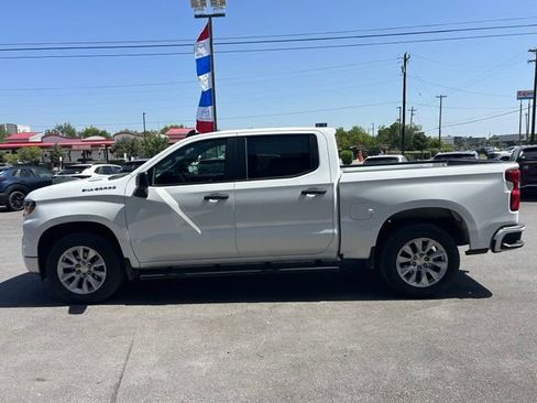 Used 2025 Chevrolet Silverado 1500 Custom RWD image 4
