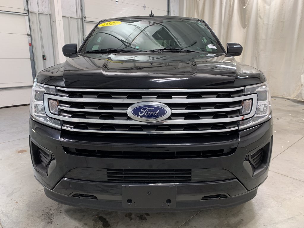 Used 2021 Ford Expedition XLT w/ Black Accent Package AWD/4WD image 30