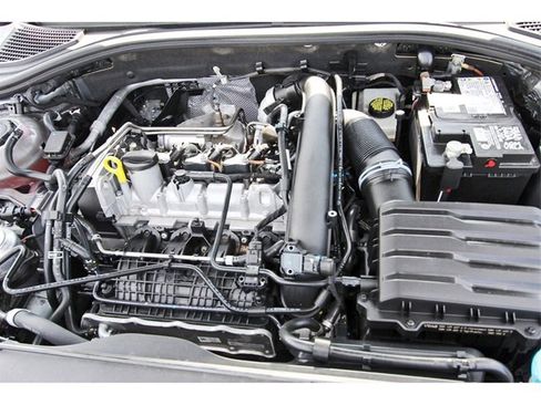 Used 2019 Volkswagen Jetta SEL w/ Cold Weather Package image 31