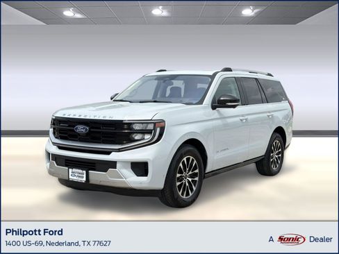 Used 2025 Ford Expedition Platinum AWD/4WD image 1