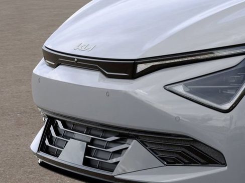 New 2025 Kia EV6 Wind image 12