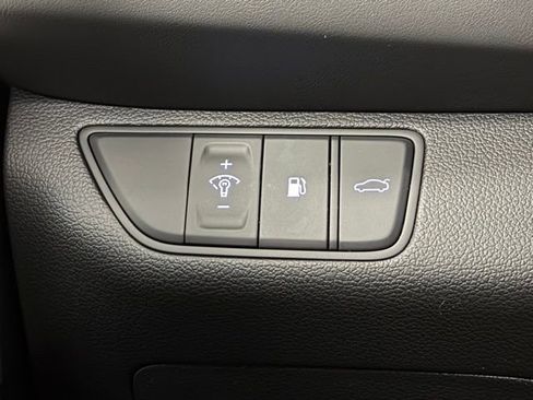 New 2026 Genesis G70 2.5T Prestige AWD/4WD image 13