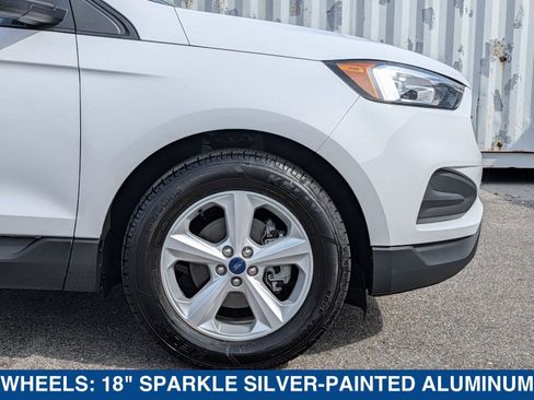 Certified 2020 Ford Edge SE image 11