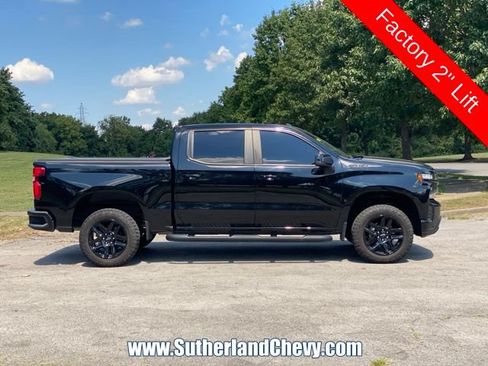 Used 2021 Chevrolet Silverado 1500 LT Trail Boss w/ LPO, Dark Essentials Package AWD/4WD image 8