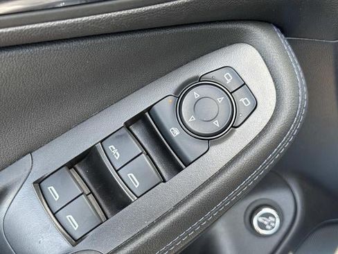 Used 2025 Buick Encore GX Sport Touring w/ Comfort Package FWD image 12