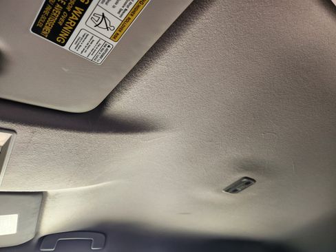 Used 2025 Nissan Kicks SV image 27