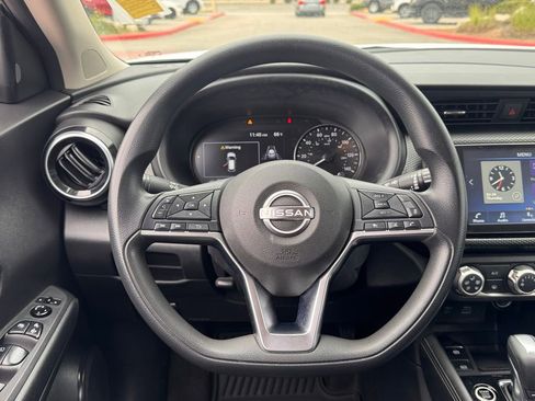 Certified 2023 Nissan Kicks SV image 15