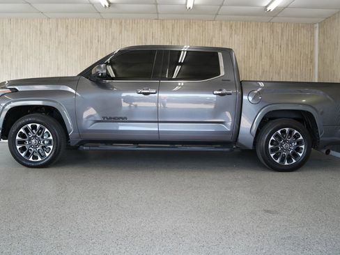 Used 2022 Toyota Tundra Limited AWD/4WD image 6